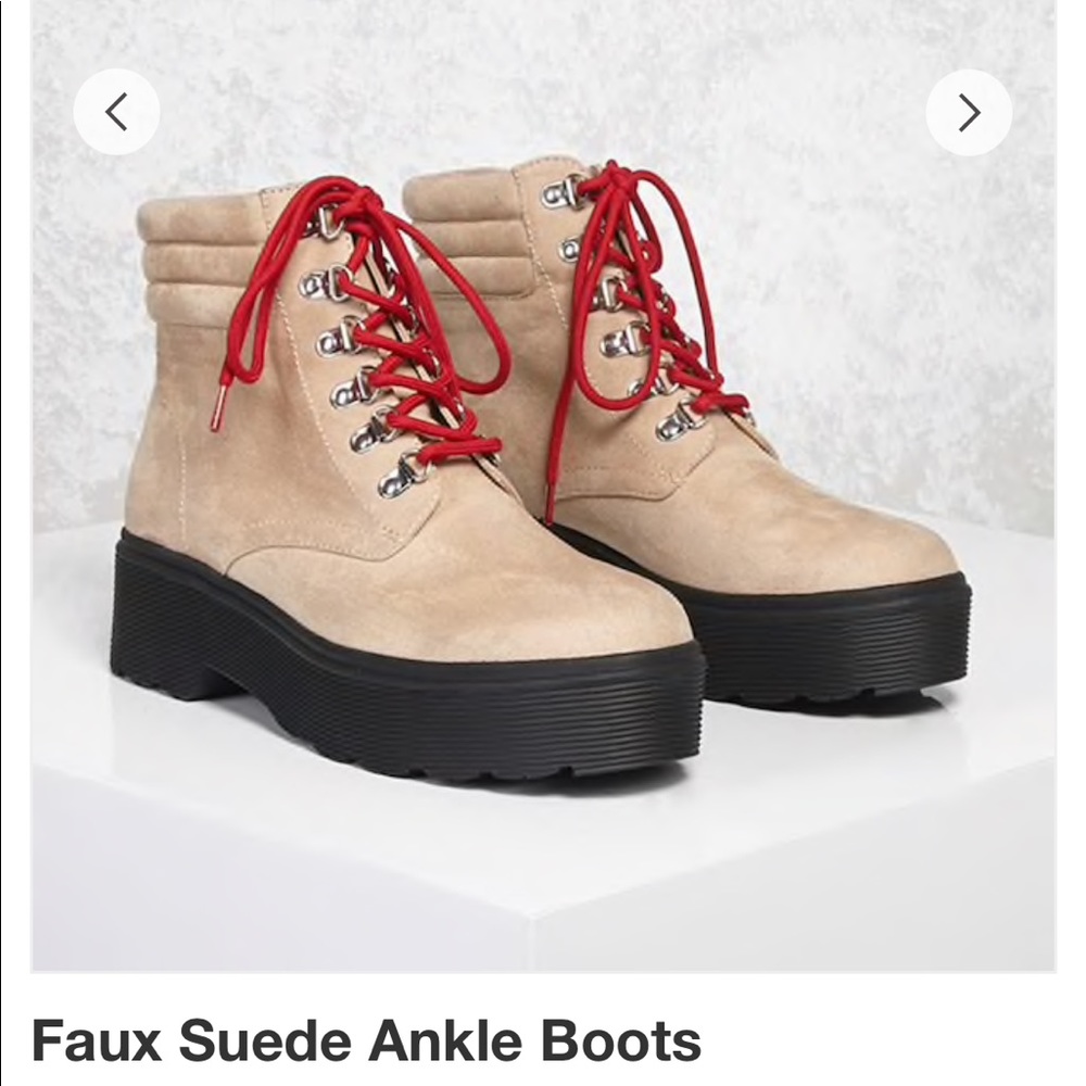 BOOTIES